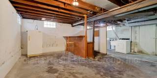 717 E 60th St Gallery 19