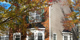 Newly Renovated 3 Bed, 2.5 bathroom Townhome Gallery 1