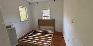 1719 Hayes St Gallery 6