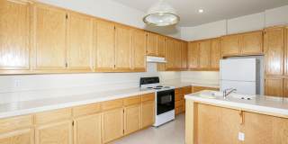 4 bedroom 2 bath House for RENT Gallery 1