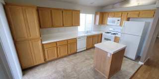 Beautiful Single Story Summerlin Home on a corner lot. Gallery 13