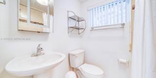 3930 SW 68th Ave Gallery 4