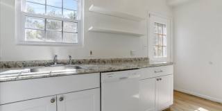 1310 Hampshire Drive Gallery 10