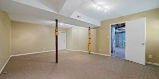 Beautiful 3 Bed 1 Bath Home in Lakewood with Finished Basement Area and Fenced Back Yard!! Gallery 13