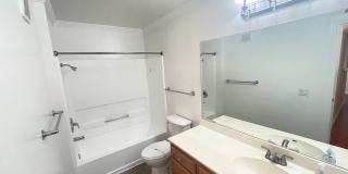 Great One Bedroom Condo w/ A/C Gallery 17