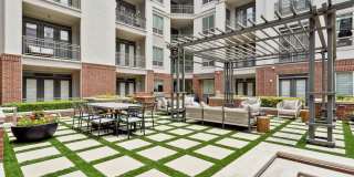 ALARA Uptown Gallery 4