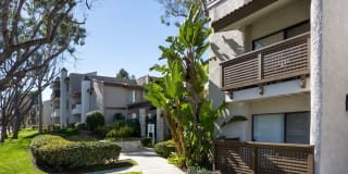 eaves Warner Center Gallery 32