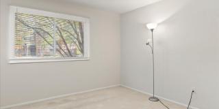 1701 MOUNT WASHINGTON Court Gallery 9