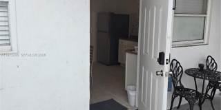 5712 Hollywood Blvd Gallery 10