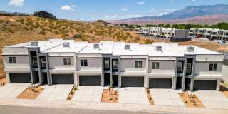 PET FRIENDLY!! HURRICANE TOWNHOME! Gallery 1