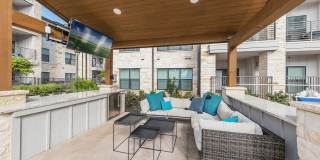 Lenox SoCo Gallery 30