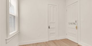 2206 Main Street Gallery 31