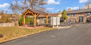 Beautiful 2 Bed 1 Bath Condo Near Old Colorado!! Gallery 14