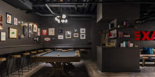 The Star Gallery 21