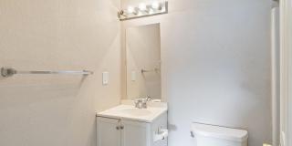 111 N Hollywood Dr. Gallery 29
