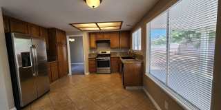Gorgeous 4 Bedroom corner lot home Gallery 16