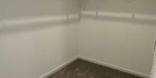 4717 Woodland Avenue Gallery 27