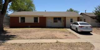 CALL FOR MOVE IN SPECIAL!!! Room for Everyone! Charming 4-Bed 1.5 Bath Gallery 1