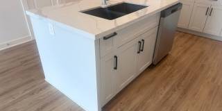 4 Bed | 3 Bath | 1 Car Garage Duplex in Kansas City w/ Move in Special Gallery 8
