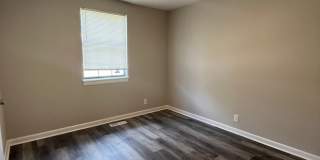 2 Bedroom/ 1 Bathroom Duplex in Hermitage Gallery 10