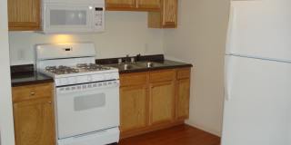 1955 S Reynolds Rd Gallery 4