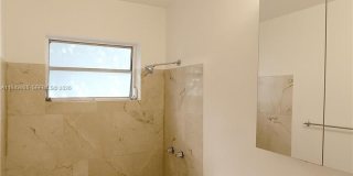 1021 Michigan Ave Gallery 6