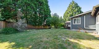 Kennydale Rambler with parking- Close to Lake Washington Gallery 37