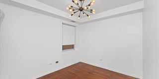 744 W Fullerton Gallery 3