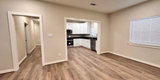 3 Bed House Close to Historical Downtown Bryan Gallery 13