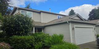 Expansive 2-Story Boulevard Heights Home Offering 4 Bedrooms and a Private-Entry Office/Bonus Suite Gallery 1