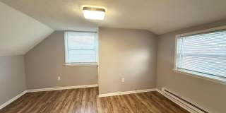 Spacious 4-Bedroom Bungalow for Rent in Euclid! Gallery 11