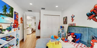 413 SW 15th Avenue Gallery 24