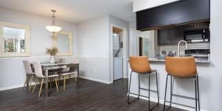 Lakeshore Apartments Gallery 18