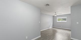 1120 Quail St Gallery 3
