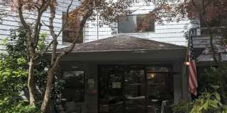 Mercer Island 2 bedroom Condo Gallery 1