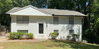 2467 Carolyn Drive Gallery 1