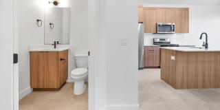 HURRICANE TOWNHOME!! Pet Friendly! Gallery 9