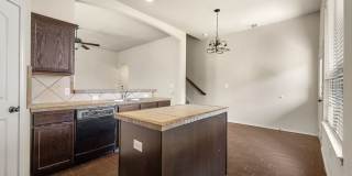 AVAILABLE NOW! Nice 3 Bedroom Duplex located in New Braunfels! Gallery 5