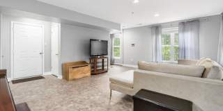 12371 Exchange Row Gallery 25