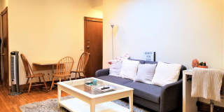 Charming 3 Bedroom Gallery 6