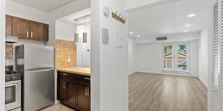 501 N Barry Avenue unit: 2C Gallery 3