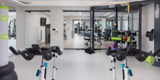 Lincoln Square Gallery 32