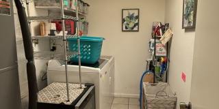 LAKE VIEW - NEVER FLOODED 4/3 Gallery 24