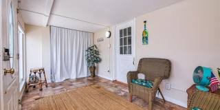 201 N Portland Ave Gallery 26