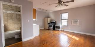 1604 Harrison Street - Garage Gallery 1