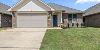 3 bedroom 2 bathroom- GREAT Location in Pace! Gallery 1