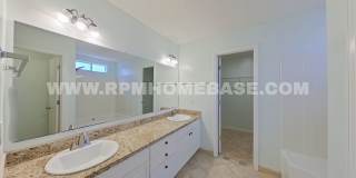 Charming 3-Bedroom Home with Brand New Windows, Garden Yard and Coffee Bar in Navarre Gallery 9