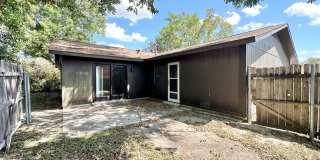 Viewable May 6th!  Small Pets Accepted! Gallery 25