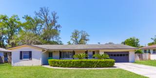 2742 Holly Ridge Drive Gallery 1
