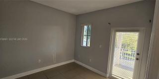 3389 NE 4th St Gallery 20